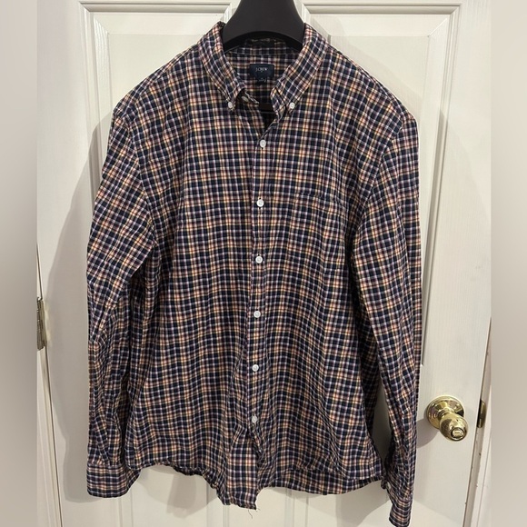 J. Crew Men’s XL Slim Fit Long Sleeve Button Down Shirt - Picture 2 of 8